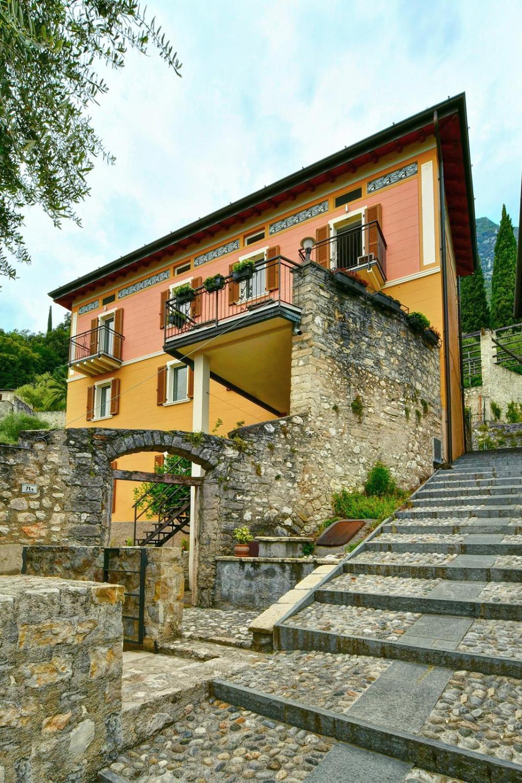 Bed and Breakfast Il Sogno Sul Lago Gargnano Exterior foto